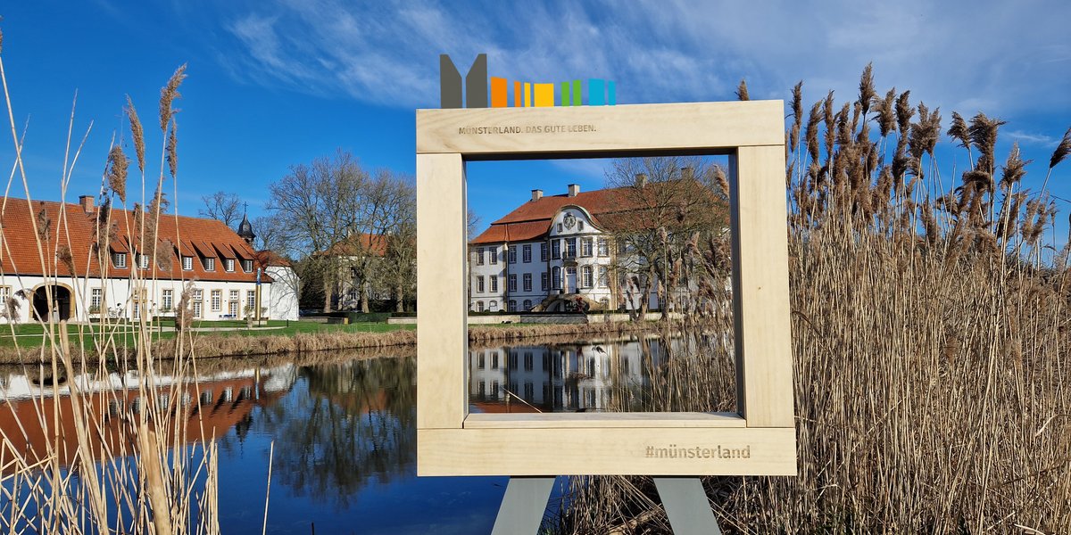 Bilderrahmen am Schloss Harkotten