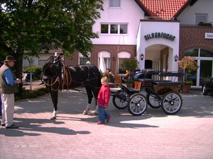 Restaurant Zum Silberfuchs mit Kutsche